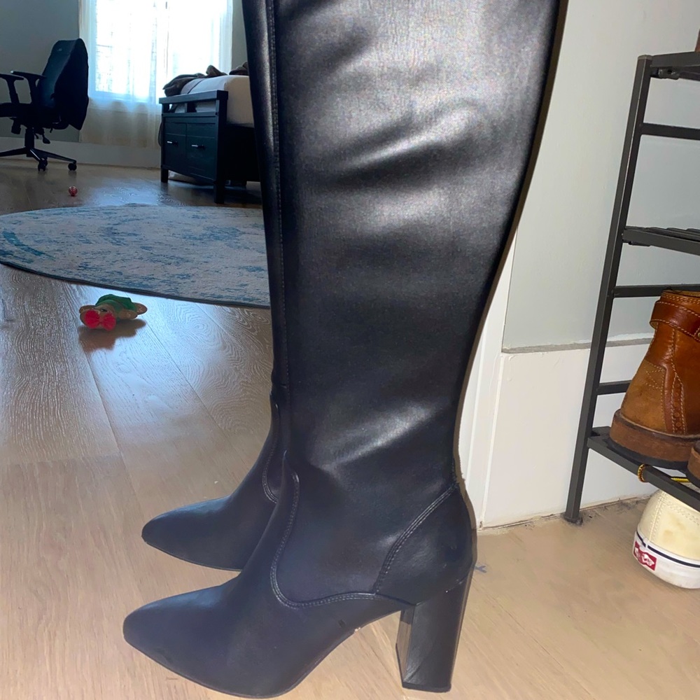 *WORN ONCE* brand new Franco Sorto Knee High Boots